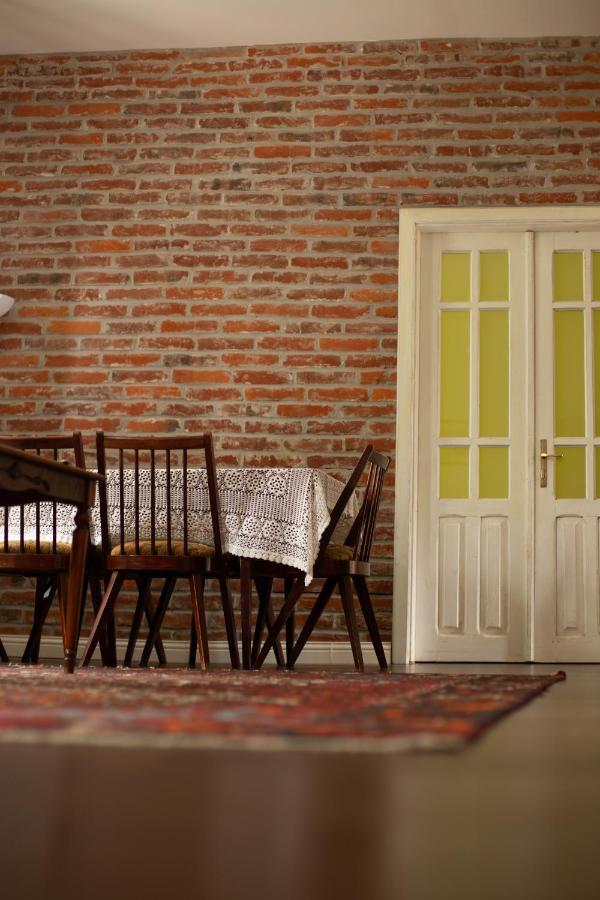 Old Lviv Apartment Buitenkant foto