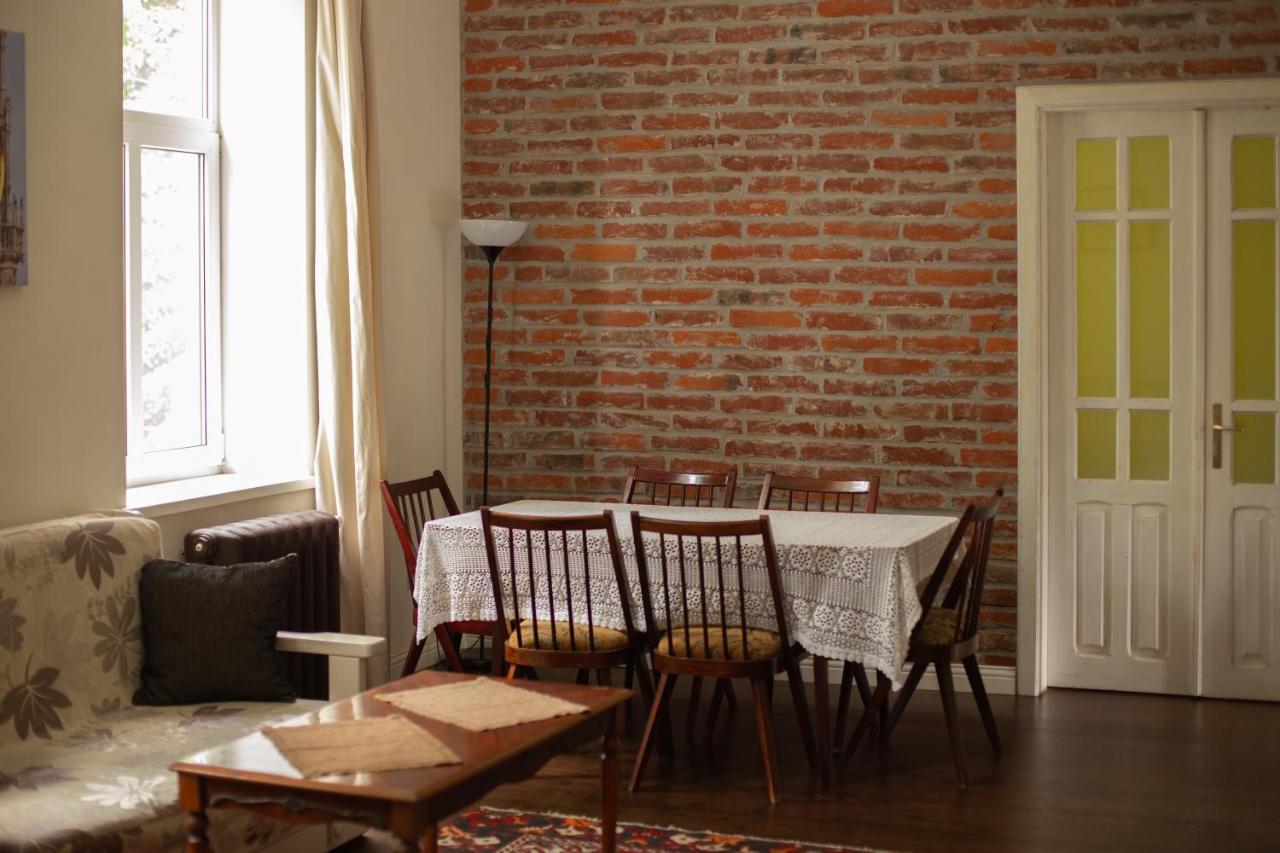 Old Lviv Apartment Buitenkant foto